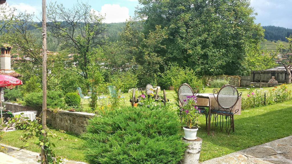 Mechta Guest House Koprivshtitsa Buitenkant foto