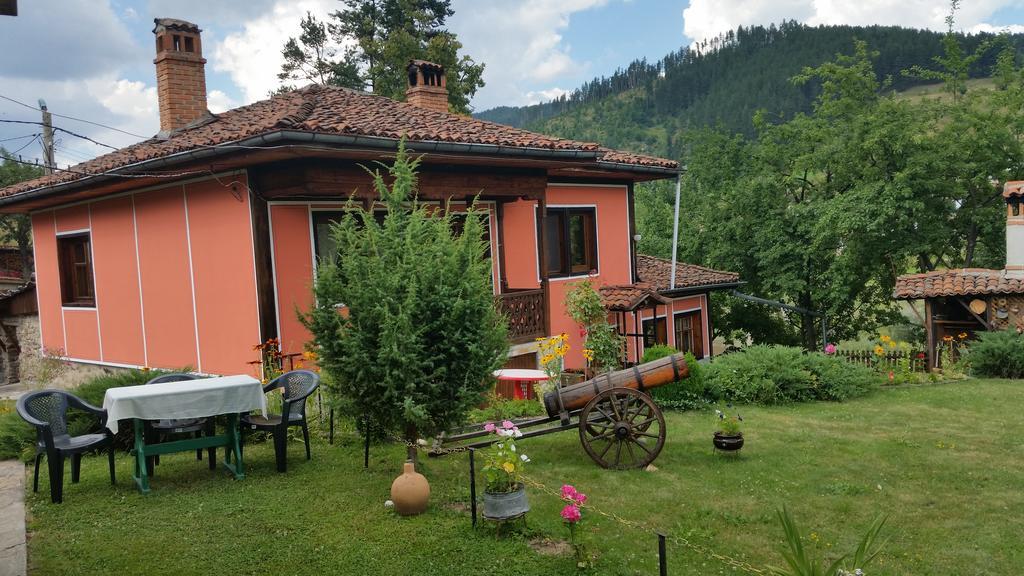Mechta Guest House Koprivshtitsa Buitenkant foto
