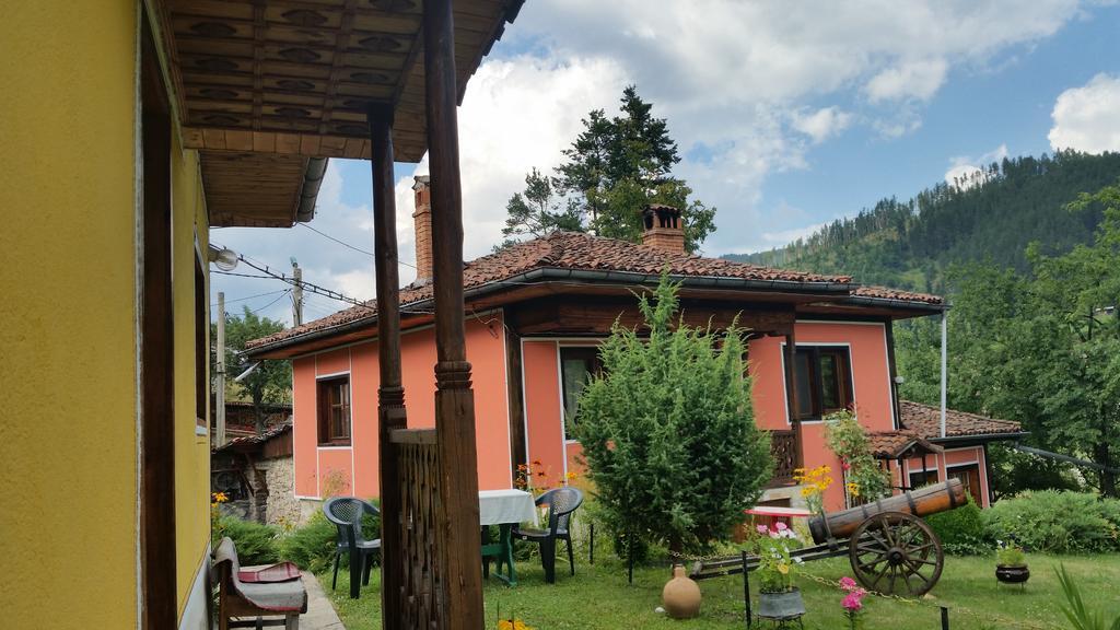 Mechta Guest House Koprivshtitsa Buitenkant foto